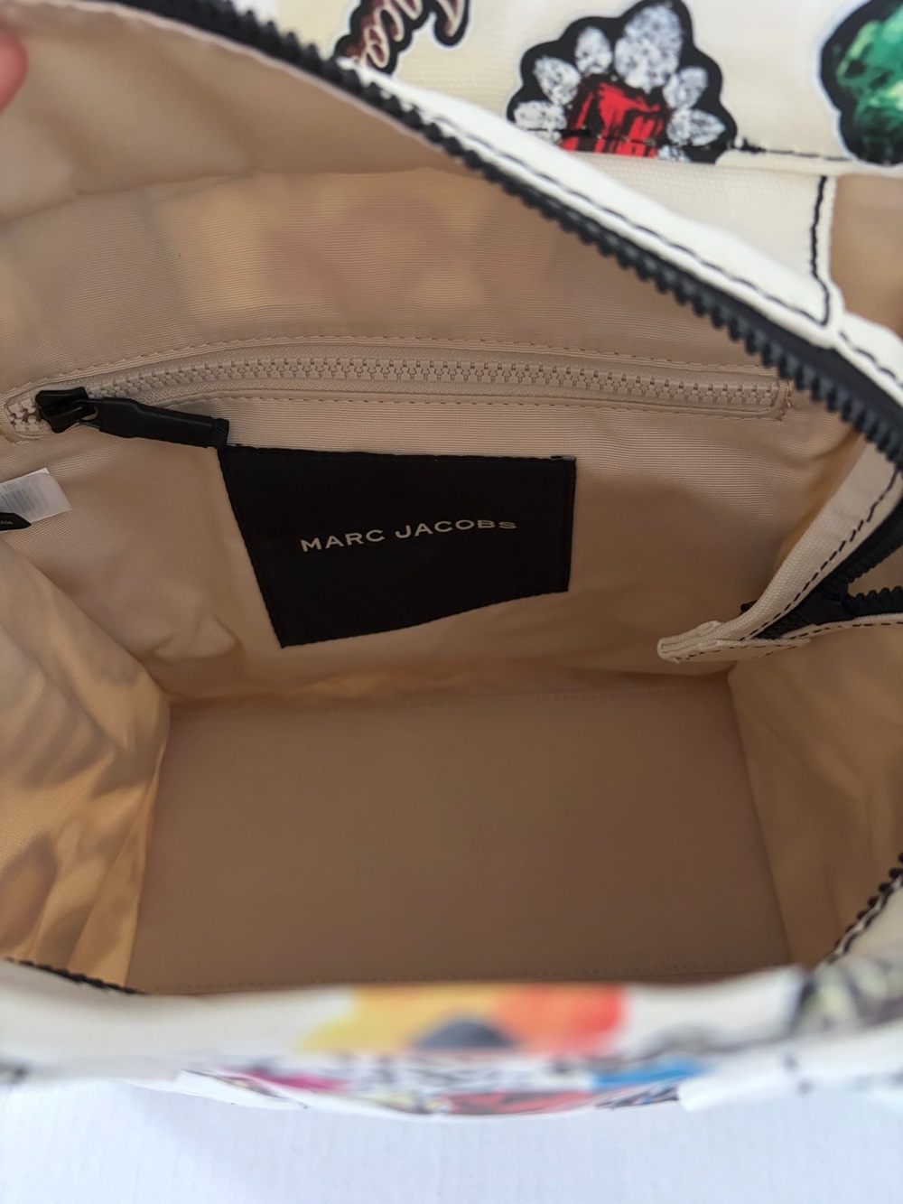 New Marc Jacobs Cotton Canvas Graphic Sticker-Print Medium Tote White Multi - Picture 6 of 6